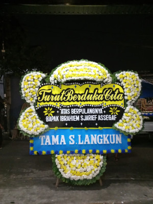 Papan Bunga Duka di Demang Lebar Daun