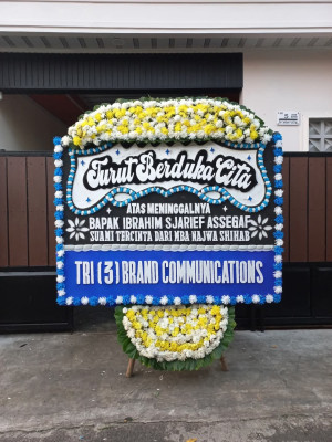 Papan Bunga Duka di Demang Lebar Daun